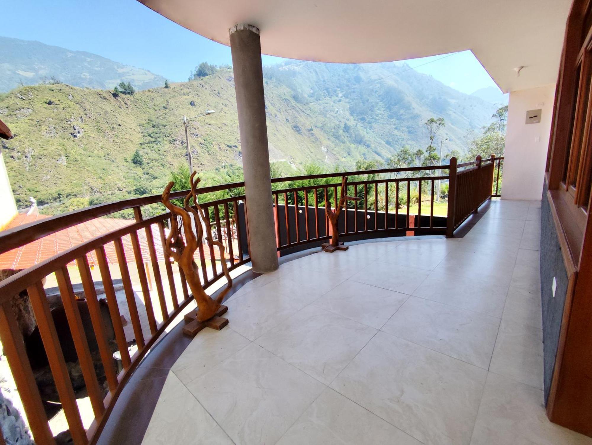 Agua Mary Banos (Tungurahua)